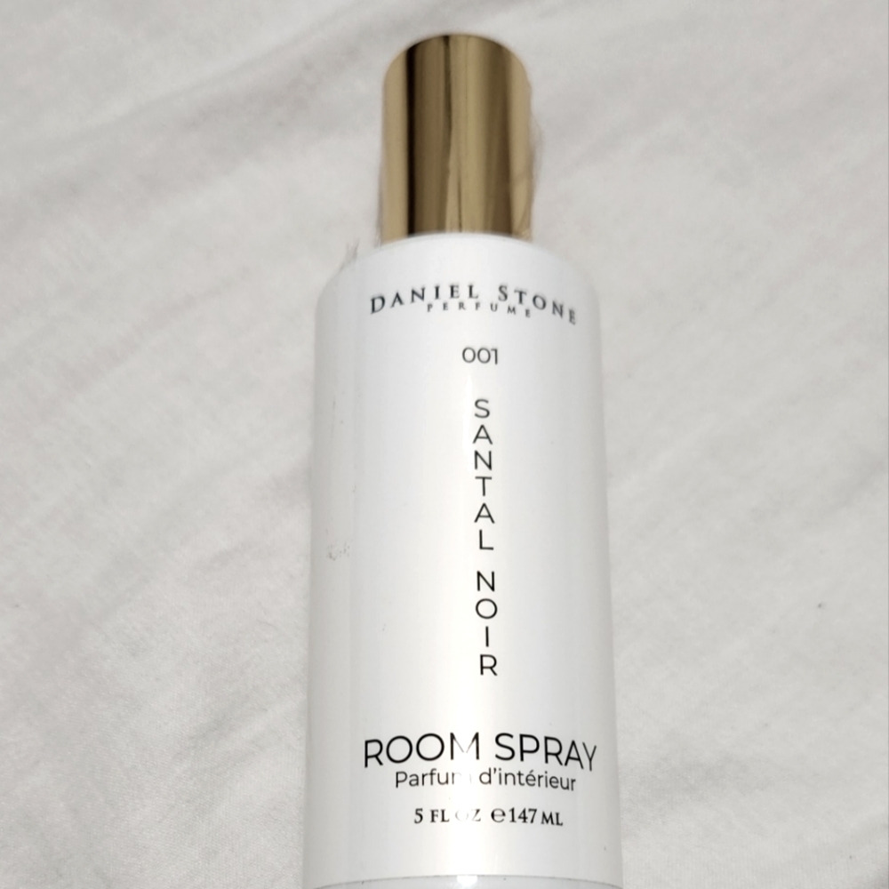 Daniel Stone - 001 Santal Noir room spray